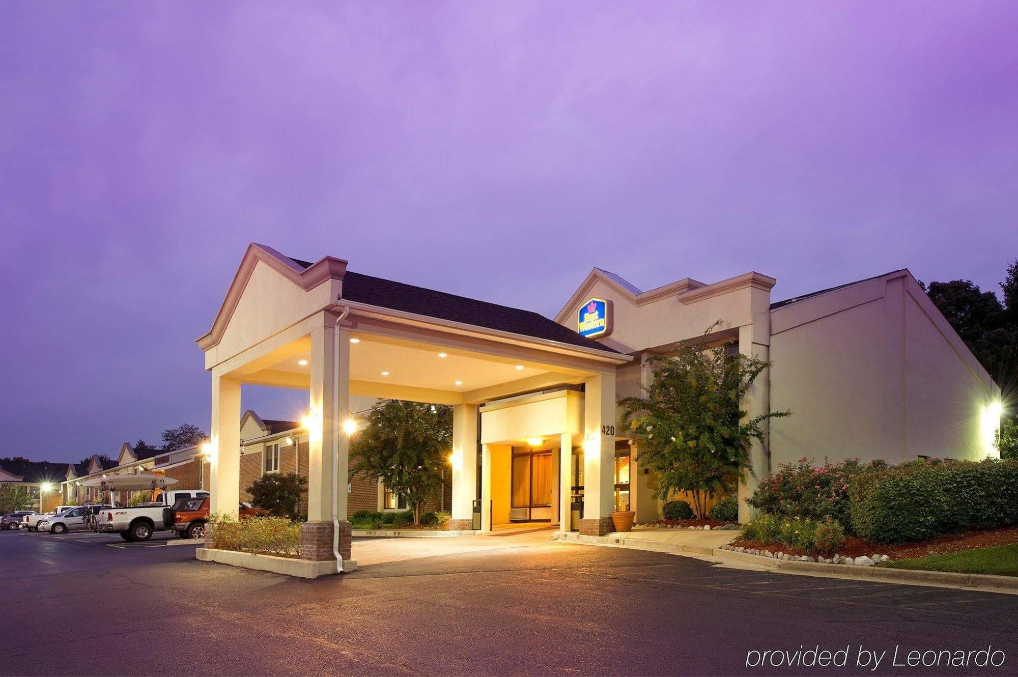 Best Western Historic Frederick Exterior photo